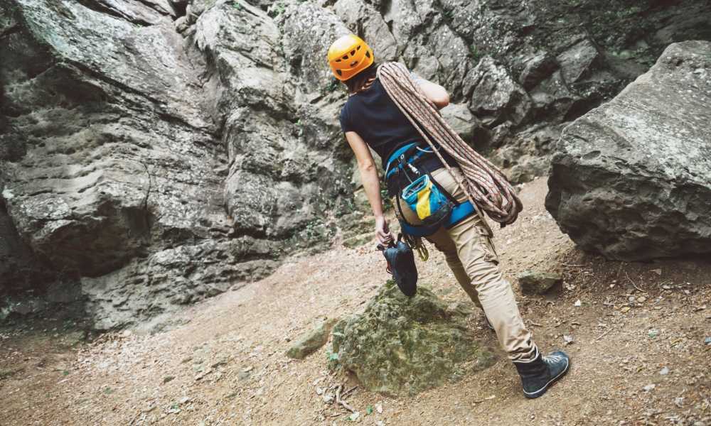 How to Use a Figure 8 Rappel Device